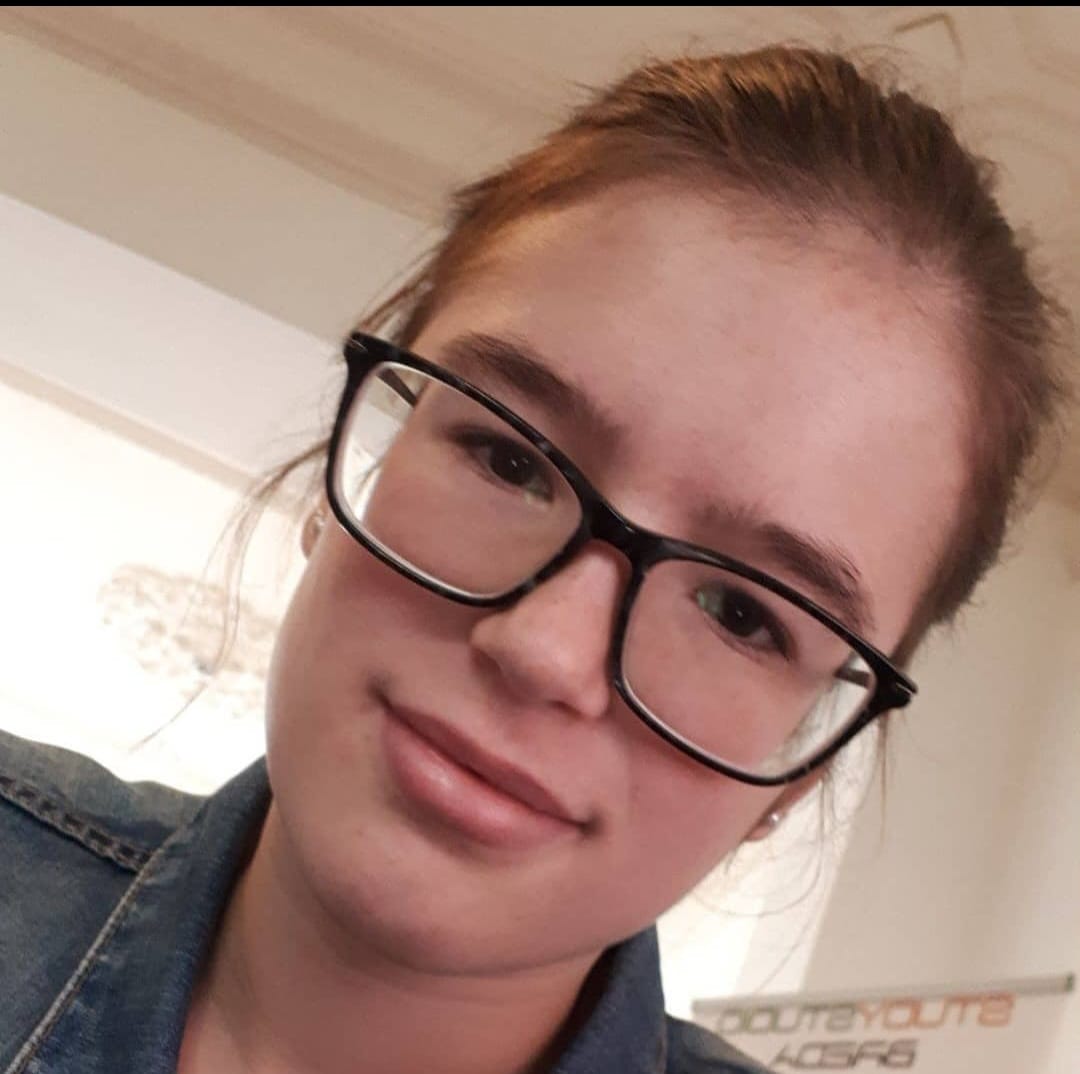 Manon van Stuijvenberg (medewerker + eigenaar van MVS-administraties)